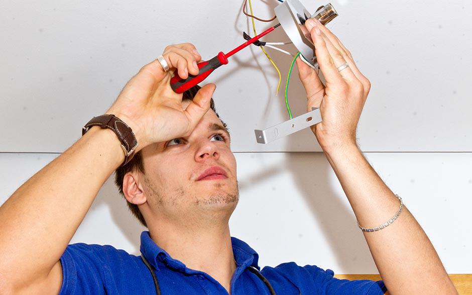 électricien de maintenance Saint-Maurice